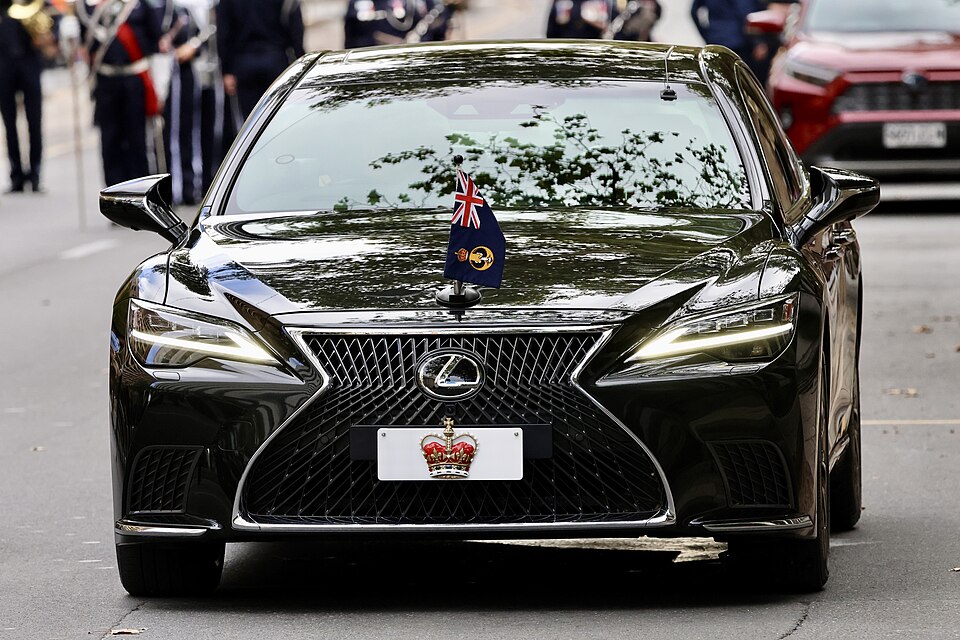 LS 500h
